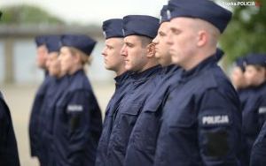 Uroczyste ślubowanie policjantów nowych policjantów w Katowicach (13)