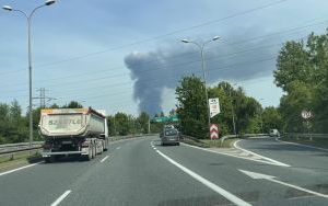 Pożar składowiska odpadów w Siemianowicach Śląskich - kłęby dymu nad miastami (7)