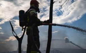 Walka z ogniem strażaków na składowisku odpadów w Siemianowicach Śląskich (3)