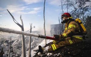 Walka z ogniem strażaków na składowisku odpadów w Siemianowicach Śląskich (6)