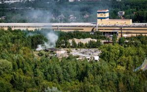 Pożar składowiska odpadów w Świętochłowicach. Dym widać było z daleka (12)