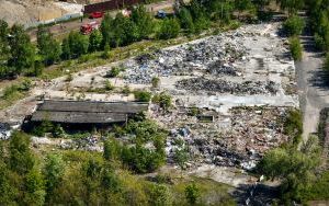 Pożar składowiska odpadów w Świętochłowicach. Dym widać było z daleka (1)