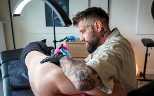 Popiół tattoo - studio tatuażu i barber  (11)