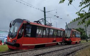 Wykolejenie tramwaju na rondzie gen. Ziętka w Katowicach (14)