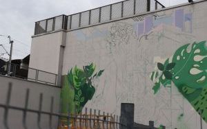 Na ścianie dworca PKP w Katowicach powstaje mural. Będzie gotowy 28 maja (7)