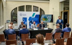 Podpisanie porozumienia o współpracy pomiędzy konsorcjum Cyber Science a Łukasiewicz-EMAG (1)