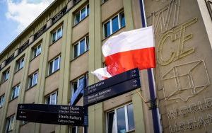 Katowice przystrojone biało-czerwonymi flagami (1)