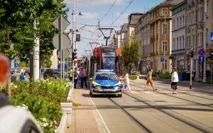 Kolizja samochodu z tramwajem na ul. Warszawskiej (6)