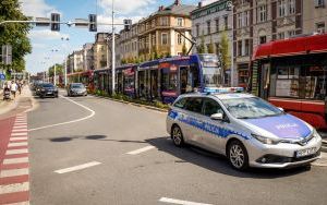 Kolizja samochodu z tramwajem na ul. Warszawskiej (4)