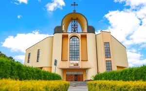 Kościół Trójcy Przenajświętszej w Katowicach-Kostuchnie (4)