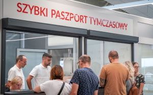 Punkt wydawania paszportów tymczasowych w Katowice Airport (17)