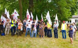 Protest kolejarzy przed siedzibą PKP Cargo w Katowicach (4)