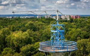 Wieża spadochronowa w Parku Kościuszki w Katowicach (12)