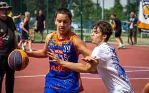 Wakacje na Sportowo - Koszykówka 3x3 w SP27 Katowice (10)