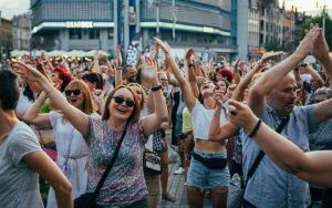 Roztańczony Wyspiański - potańcówka przed Teatrem Śląskim [27.07.2024] (8)