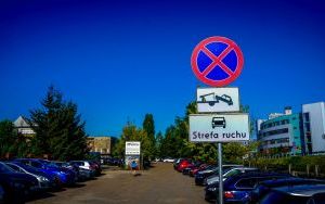 Dziki parking przy ul. Maślińskiego i Górniczej [Lipiec 2024] (4)