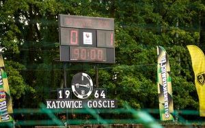 Mecz GKS Katowice - Raków Częstochowa, kibice, prezentacja piłkarek GieKSy [03.08.2024] (14)