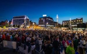 Potańcówka przed Teatrem Śląskim (03.08.2024) (5)