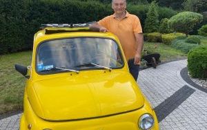 Fiat 500 z 1972 roku, którego właścicielem jest prof. Wylęgała (3)