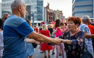 Roztańczony Wyspiański - potańcówka przed Teatrem Śląskim [10.08.2024] (8)