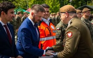 Wojewódzkie obchody Święta Wojska Polskiego w Katowicach (2024) (20)