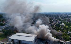 Pożar składowiska makulatury w Tychach [15.08.2024] (16)