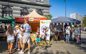 Festiwal Organizacji Pozarządowych 2024 na rynku w Katowicach (15)