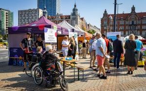 Festiwal Organizacji Pozarządowych 2024 na rynku w Katowicach (18)