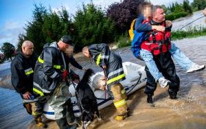 Liczne interwencje strażaków związane z powodziami (14)