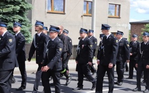 100-lecie OSP Kostuchna w Katowicach - przemarsz z kościoła pod remizę (7)