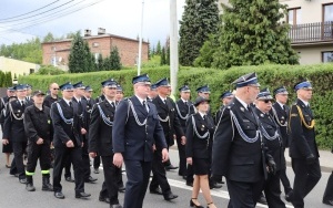 100-lecie OSP Kostuchna w Katowicach - przemarsz z kościoła pod remizę (4)