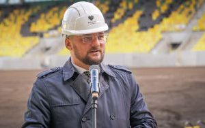 Układanie murawy na stadionie miejskim w Katowicach (6)