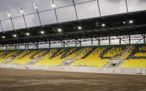 Układanie murawy na stadionie miejskim w Katowicach (2)