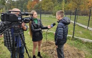 Drzewa Młodych Ligocian zasadzone! Akcja sadzenia drzew w Dolinie Potoku Kokociniec (3)