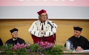 Uroczystość nadania tytułu doktora honoris causa profesorowi Markowi Safjanowi (3)