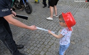 Policjanci z KWP w Katowicach odwiedzili Dom Dziecka (9)