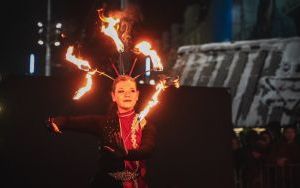 Inferis Teatr Ognia podczas Jarmarku Bożonarodzeniowego w Katowicach (8)