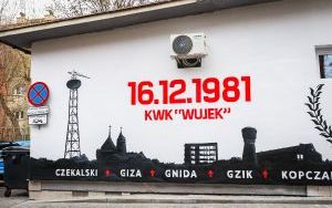 Mural ku pamięci górników z kopalni Wujek przy ul. Pięknej (4)