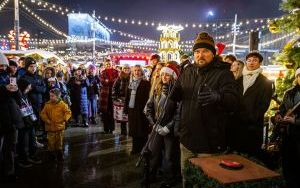 Odpalenie choinki na Jarmarku Bożonarodzeniowym w Katowicach (2024) (5)