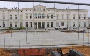 Remontowany plac przed dworcem PKP w Sosnowcu (5)