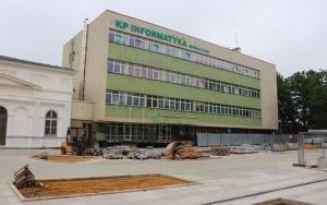Remontowany plac przed dworcem PKP w Sosnowcu (8)