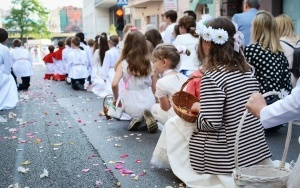 Boże Ciało 2022 w Katowicach-Śródmieściu (17)