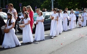 Boże Ciało 2022 w Katowicach-Śródmieściu (16)