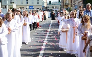 Boże Ciało 2022 w Katowicach-Śródmieściu (8)