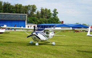Wystawa samolotów na Pikniku Lotniczym na lotnisku w Muchowcu [18.06.2022] (2)