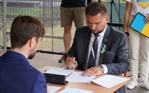 Podpisanie porozumienia ONZ w sprawie pomocy uchodźcom z Ukrainy (5)