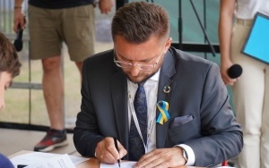 Podpisanie porozumienia ONZ w sprawie pomocy uchodźcom z Ukrainy (7)
