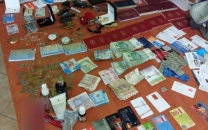Gang organizujący nielegalne gry hazardowe rozbity przez katowickich policjantów (9)
