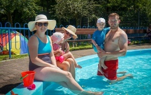 Odwiedziliśmy kąpielisko ORW Rolna. Mieszkańcy na basenie przy ul. Nasypowej (1)