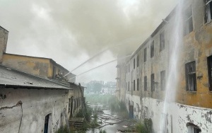 Pożar pustostanu w Będzinie [05.07.2022] (4)